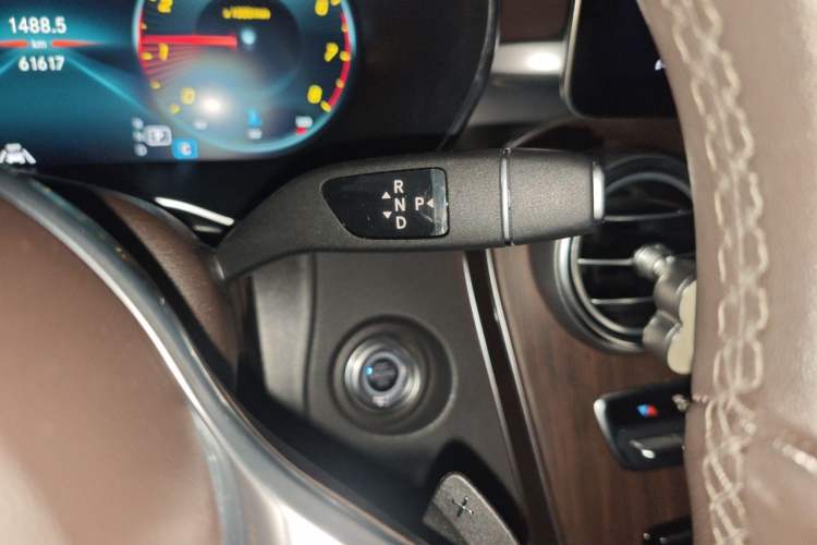 Used Mercedes-Benz GLC 2020 Facelift GLC 300 L 4MATIC Dynamic Edition Gear Lever