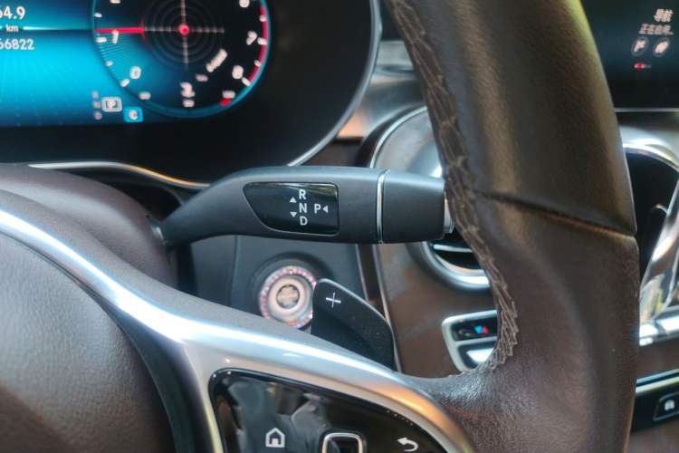 Used Mercedes-Benz GLC 2020 GLC 260 L 4MATIC Luxury Model Gear Lever