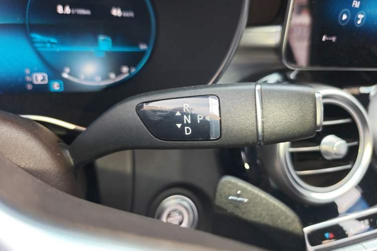 Used Mercedes-Benz GLC 2020 Facelifted GLC 260 L 4MATIC Dynamic Edition Gear Lever