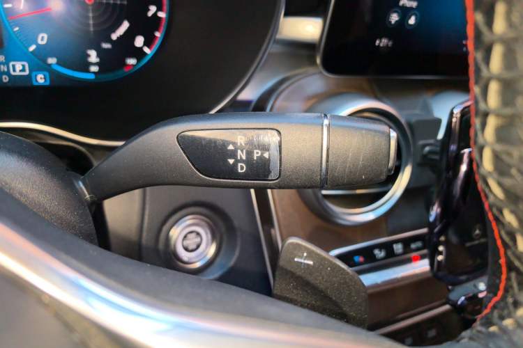 Used Mercedes-Benz GLC 2020 GLC 260 L 4MATIC Luxury Model Gear Lever