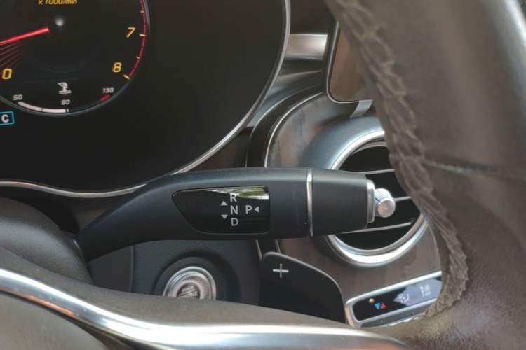 Used Mercedes-Benz GLC 2020 Facelift GLC 300 L 4MATIC Dynamic Edition Gear Lever