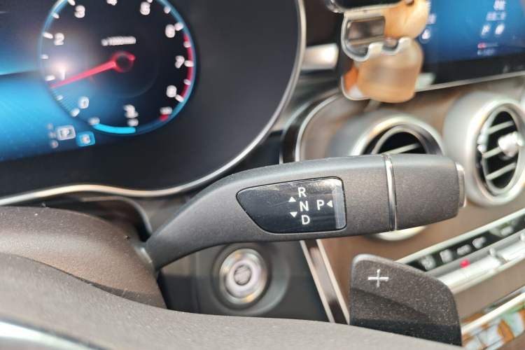 Used Mercedes-Benz GLC 2020 GLC 300 L 4MATIC Dynamic Edition Gear Lever