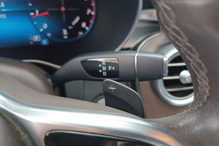 Used Mercedes-Benz GLC 2020 GLC 260 L 4MATIC Luxury Model Gear Lever