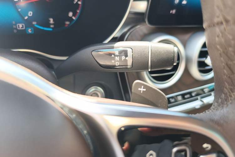 Used Mercedes-Benz GLC 2020 GLC 260 L 4MATIC Dynamic Model Gear Lever