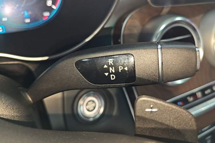 Used Mercedes-Benz GLC 2020 GLC 260 L 4MATIC Luxury Model Gear Lever