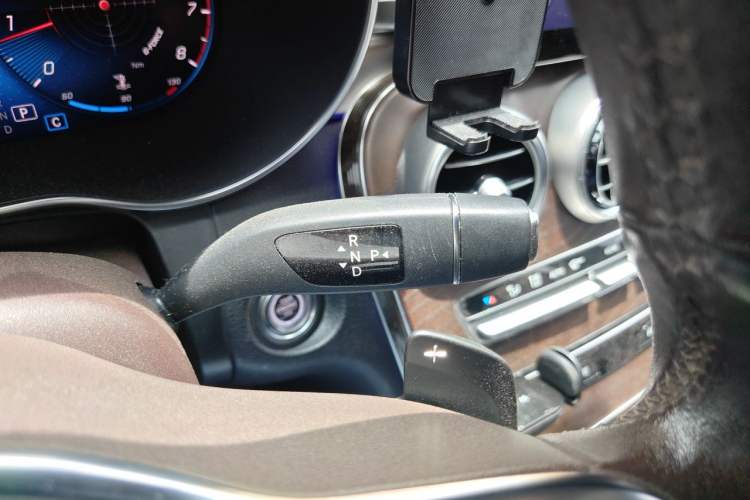 Used Mercedes-Benz GLC 2020 GLC 260 L 4MATIC Luxury Model Gear Lever