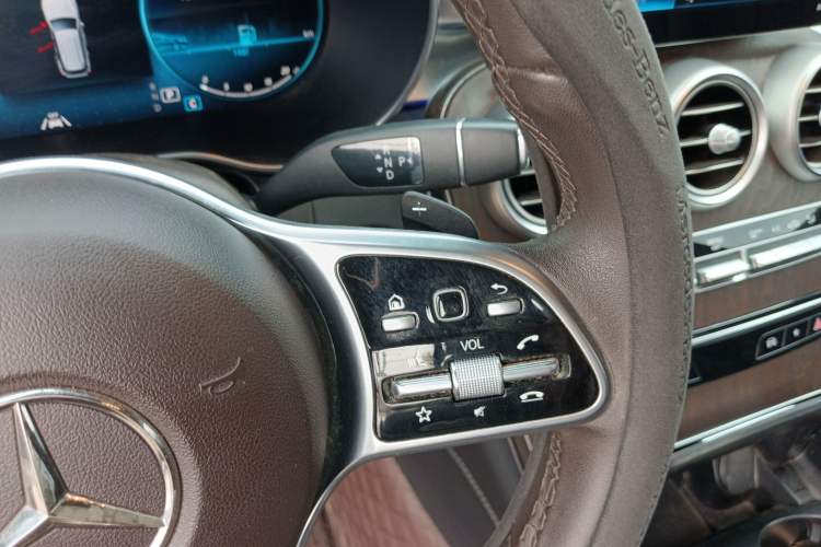 Used Mercedes-Benz GLC 2020 Facelift GLC 300 L 4MATIC Dynamic Edition Gear Lever