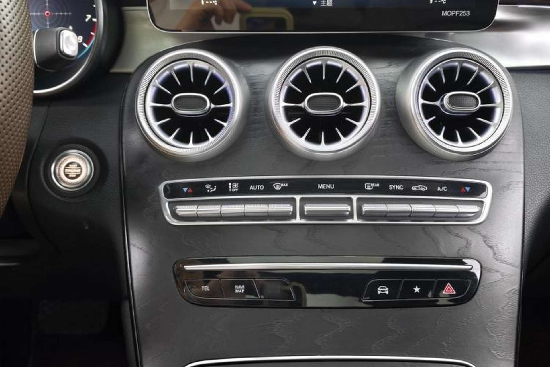 Used Mercedes-Benz GLC 2020 Facelifted GLC 260 L 4MATIC Dynamic Edition Gear Lever