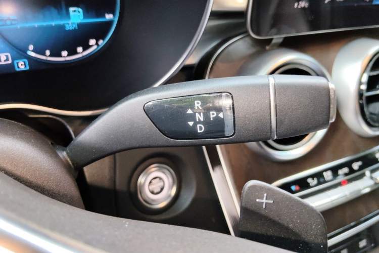 Used Mercedes-Benz GLC 2020 Facelift GLC 300 L 4MATIC Dynamic Edition Gear Lever