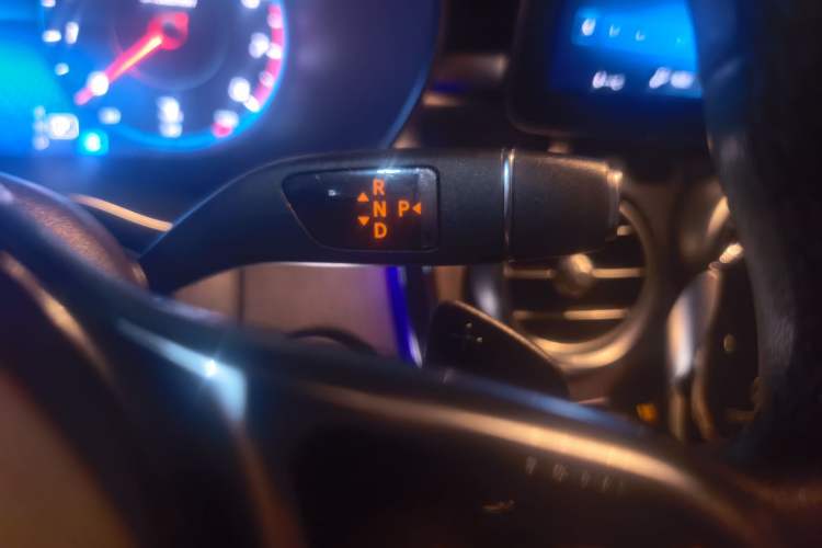 Used Mercedes-Benz GLC 2020 GLC 260 L 4MATIC Luxury Model Gear Lever