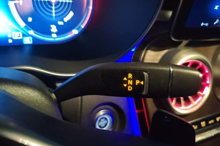 Used Mercedes-Benz GLC 2020 GLC 260 L 4MATIC Luxury Model Gear Lever