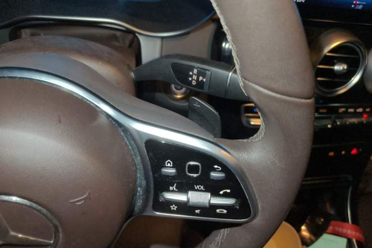 Used Mercedes-Benz GLC 2020 Facelifted GLC 260 L 4MATIC Dynamic Edition Gear Lever