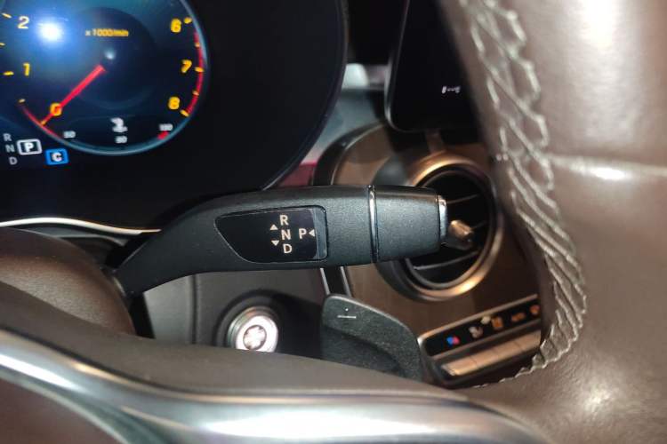 Used Mercedes-Benz GLC 2020 GLC 260 L 4MATIC Luxury Model Gear Lever