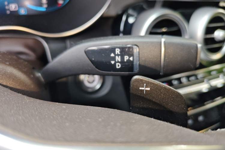 Used Mercedes-Benz GLC 2020 Facelifted GLC 260 L 4MATIC Dynamic Edition Gear Lever