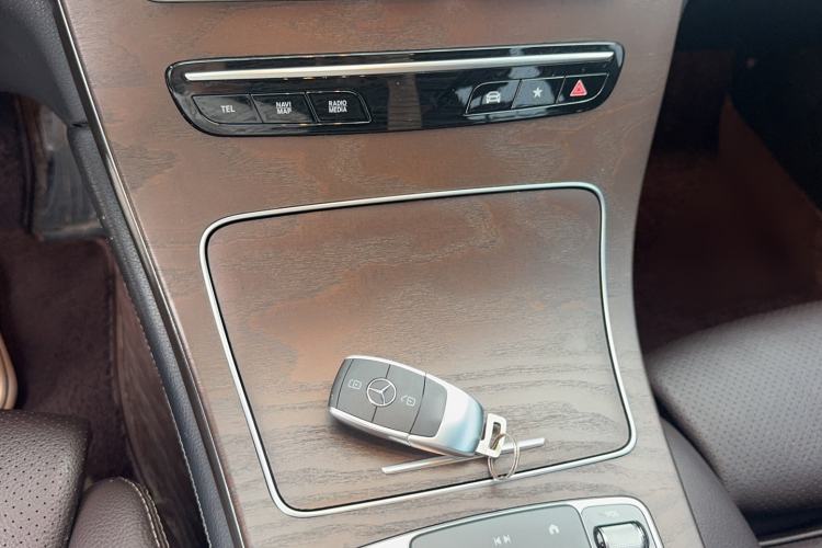 Used Mercedes-Benz GLC 2020 GLC 260 L 4MATIC Luxury Model Gear Lever