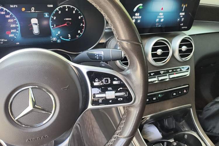 Used Mercedes-Benz GLC 2020 Facelifted GLC 260 L 4MATIC Dynamic Edition Gear Lever