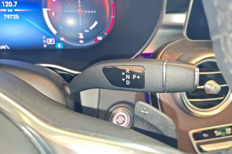 Used Mercedes-Benz GLC 2020 Facelift GLC 300 L 4MATIC Dynamic Edition Gear Lever