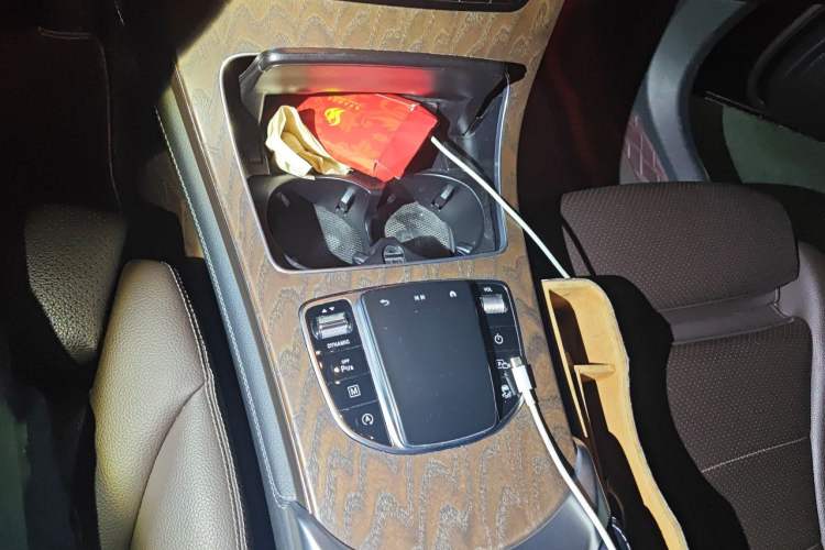 Used Mercedes-Benz GLC 2020 GLC 260 L 4MATIC Luxury Model Gear Lever