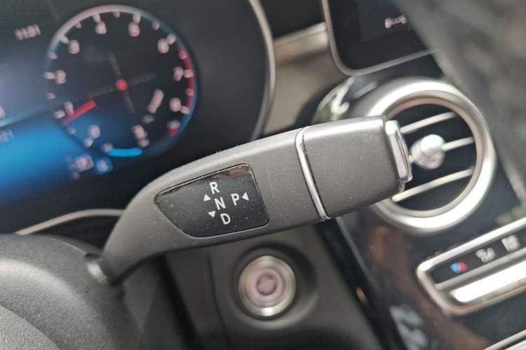 Used Mercedes-Benz GLC 2020 Facelifted GLC 260 L 4MATIC Dynamic Edition Gear Lever