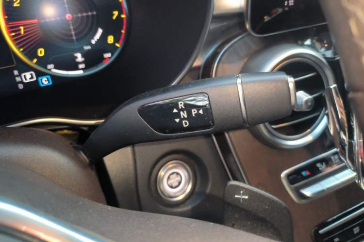 Used Mercedes-Benz GLC 2020 Facelift GLC 300 L 4MATIC Dynamic Edition Gear Lever