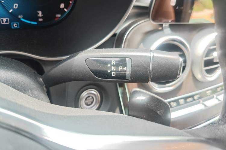 Used Mercedes-Benz GLC 2020 Facelift GLC 300 L 4MATIC Dynamic Edition Gear Lever