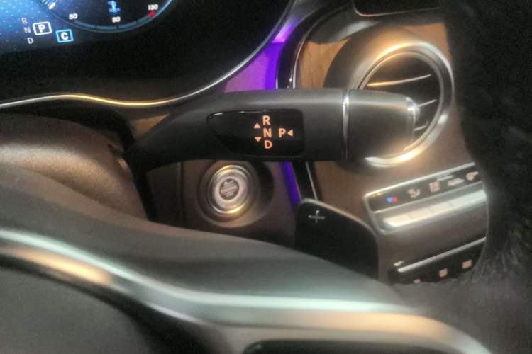Used Mercedes-Benz GLC 2020 Facelifted GLC 260 L 4MATIC Dynamic Edition Gear Lever