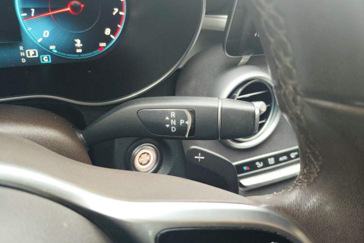 Used Mercedes-Benz GLC 2020 Facelifted GLC 260 L 4MATIC Dynamic Edition Gear Lever