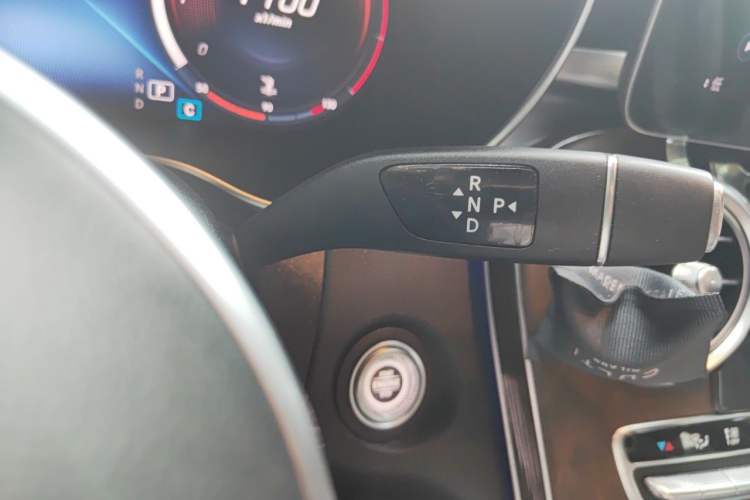 Used Mercedes-Benz GLC 2020 GLC 260 L 4MATIC Luxury Model Gear Lever