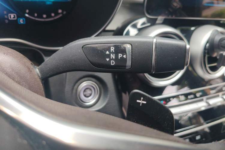 Used Mercedes-Benz GLC 2020 Facelifted GLC 260 L 4MATIC Dynamic Edition Gear Lever