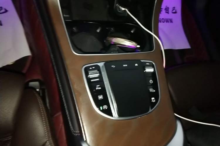 Used Mercedes-Benz GLC 2020 GLC 260 L 4MATIC Luxury Model Gear Lever