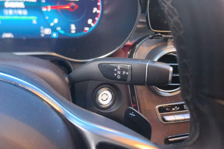 Used Mercedes-Benz GLC 2020 Facelift GLC 300 L 4MATIC Dynamic Edition Gear Lever