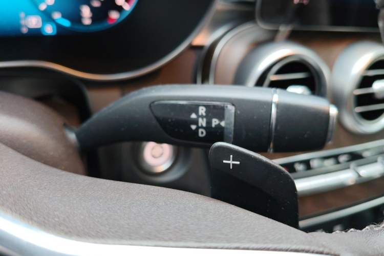 Used Mercedes-Benz GLC 2020 GLC 260 L 4MATIC Luxury Model Gear Lever