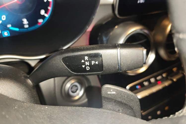 Used Mercedes-Benz GLC 2020 GLC 300 L 4MATIC Luxury Model Gear Lever