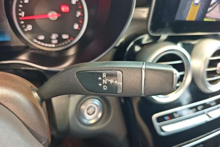 Used Mercedes-Benz GLC 2020 GLC 260 L 4MATIC Dynamic Model Gear Lever