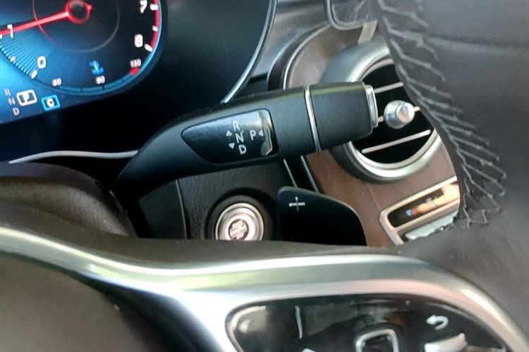 Used Mercedes-Benz GLC 2020 Facelift GLC 300 L 4MATIC Dynamic Edition Gear Lever