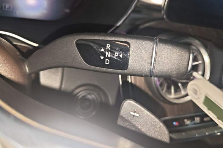 Used Mercedes-Benz GLC 2020 Facelift GLC 300 L 4MATIC Dynamic Edition Gear Lever