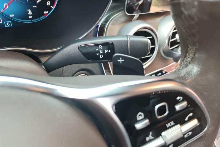 Used Mercedes-Benz GLC 2020 GLC 260 L 4MATIC Luxury Model Gear Lever
