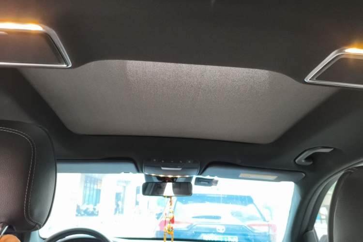Used Mercedes-Benz GLC 2020 Facelift GLC 300 L 4MATIC Dynamic Edition Headliner