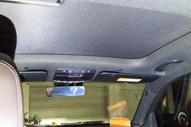 Used Mercedes-Benz GLC 2020 Facelift GLC 260 L 4MATIC Luxury Edition Headliner