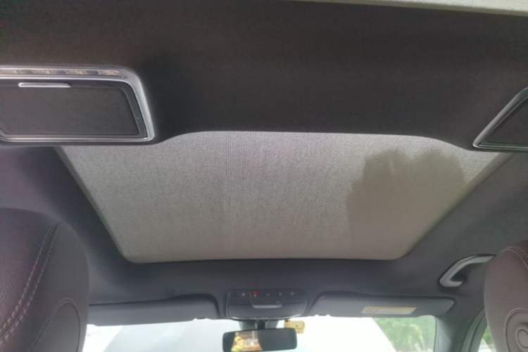 Used Mercedes-Benz GLC 2020 Facelifted GLC 260 L 4MATIC Dynamic Edition Headliner