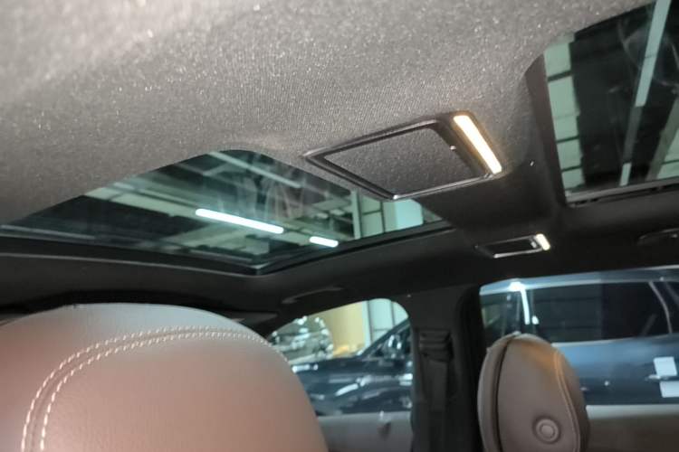 Used Mercedes-Benz GLC 2020 GLC 260 L 4MATIC Luxury Model Headliner