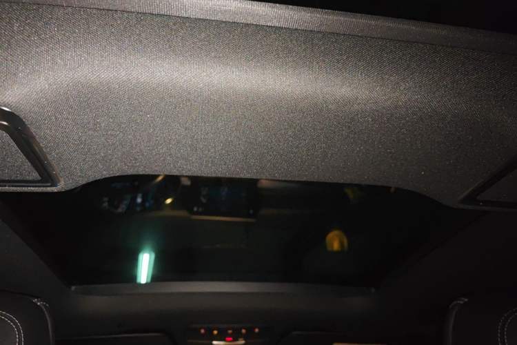 Used Mercedes-Benz GLC 2020 GLC 300 L 4MATIC Dynamic Edition Headliner
