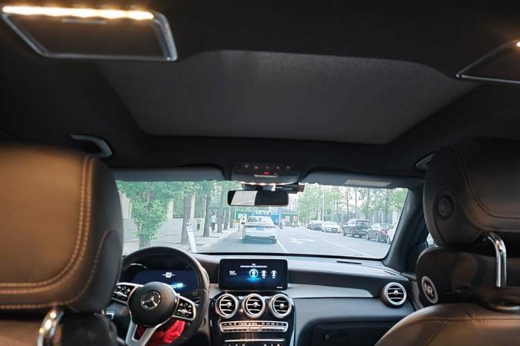 Used Mercedes-Benz GLC 2020 Facelifted GLC 260 L 4MATIC Dynamic Edition Headliner
