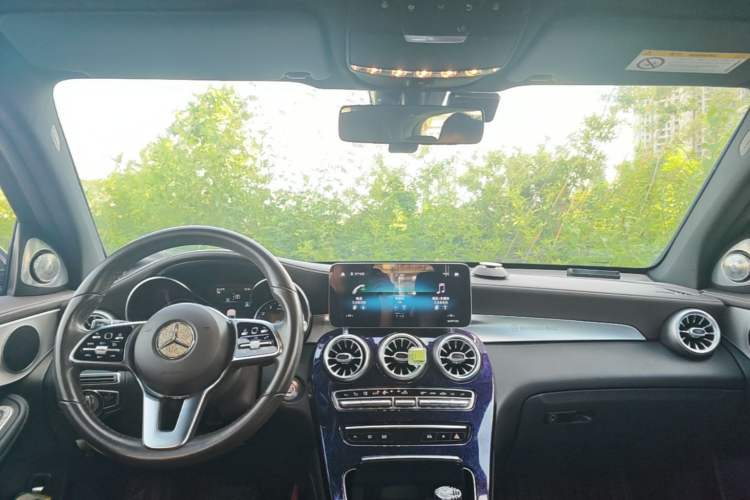 Used Mercedes-Benz GLC 2020 GLC 260 L 4MATIC Dynamic Model Headliner
