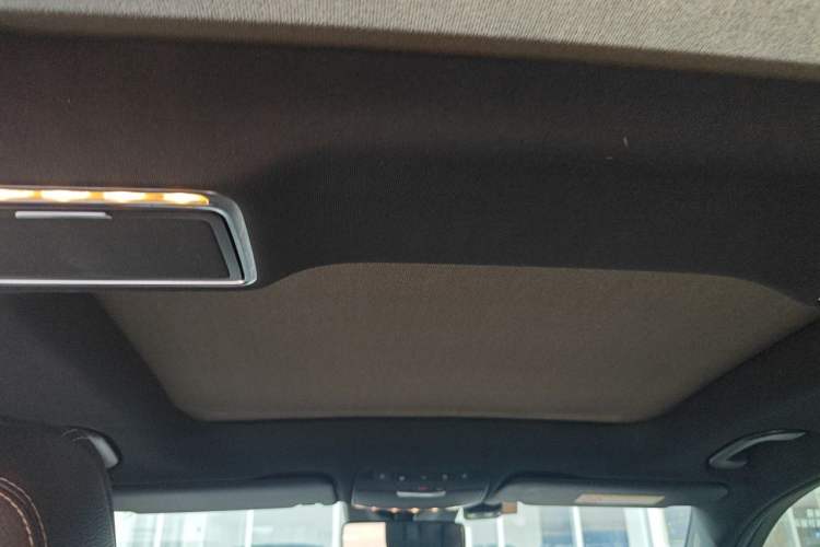 Used Mercedes-Benz GLC 2020 Facelift GLC 300 L 4MATIC Dynamic Edition Headliner