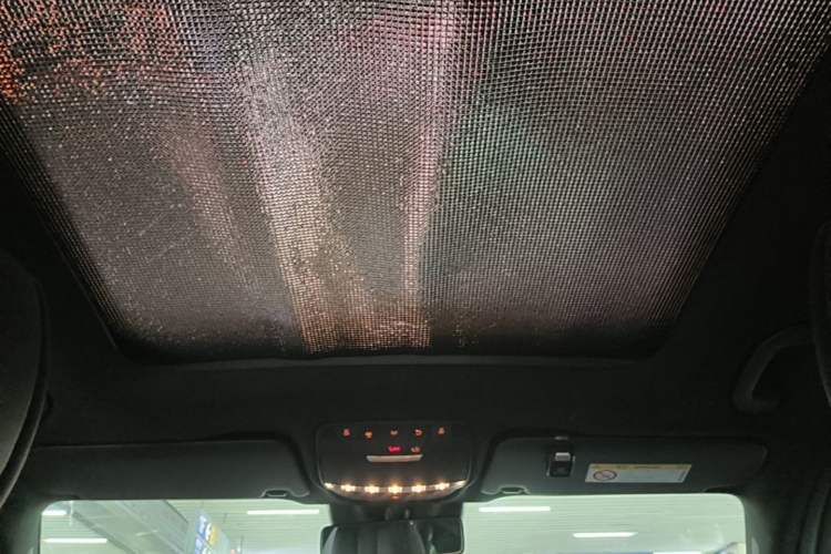 Used Mercedes-Benz GLC 2020 Facelift GLC 300 L 4MATIC Dynamic Edition Headliner