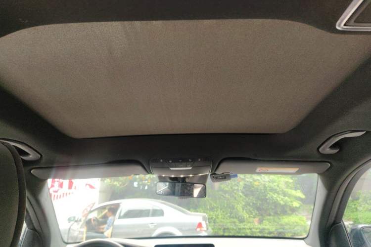 Used Mercedes-Benz GLC 2020 GLC 300 L 4MATIC Dynamic Edition Headliner