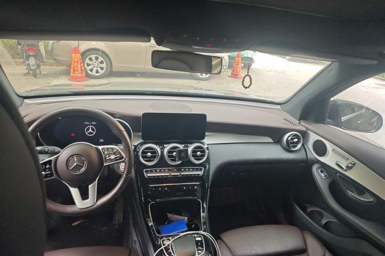 Used Mercedes-Benz GLC 2020 Facelifted GLC 260 L 4MATIC Dynamic Edition Headliner