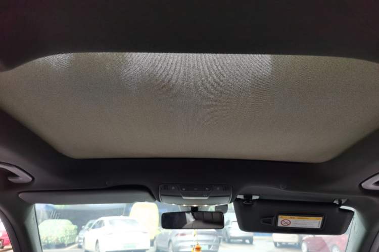 Used Mercedes-Benz GLC 2020 Facelift GLC 260 L 4MATIC Luxury Edition Headliner