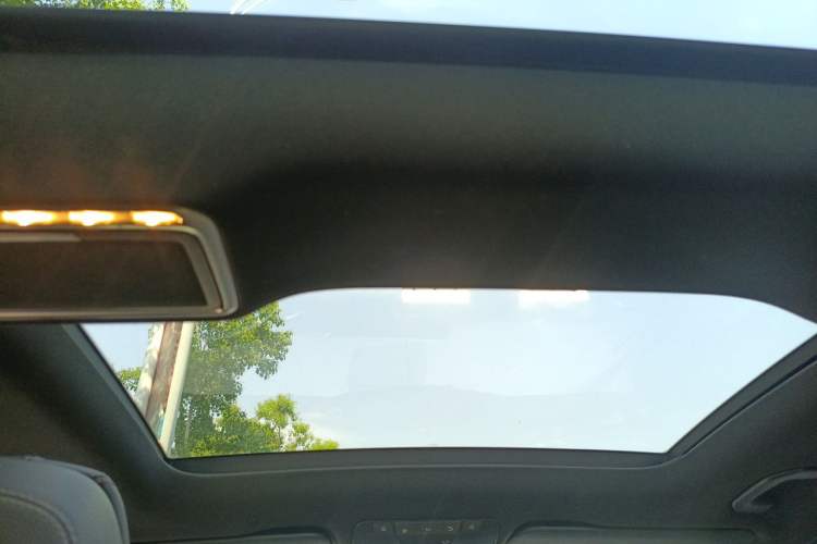 Used Mercedes-Benz GLC 2020 GLC 260 L 4MATIC Luxury Model Headliner